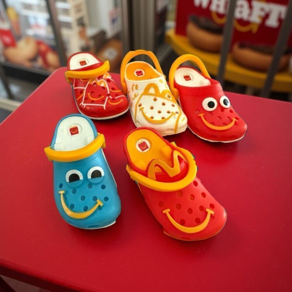 6 Different 2024 Mcdonalds X Crocs Happy Meal Toys Blue Red Orange White A9